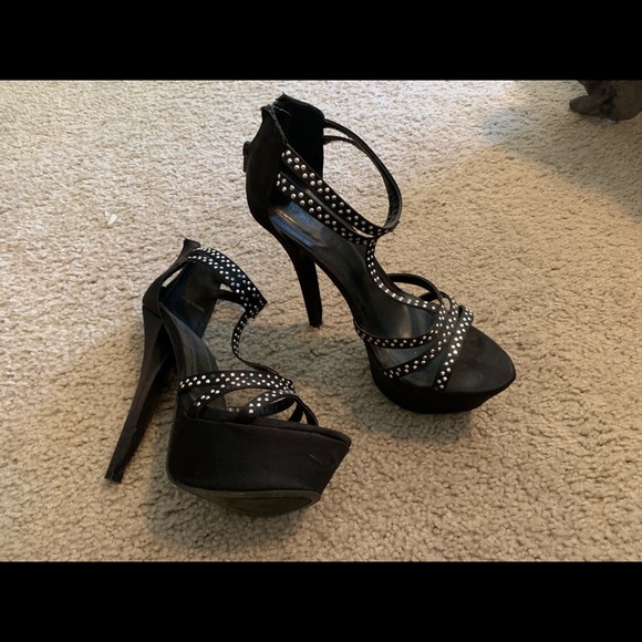 Platforms - Picture 2 of 2